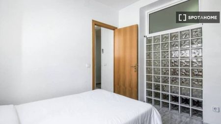 3 room luxury Flat for rent in Barcelona, Spain - Photo 4