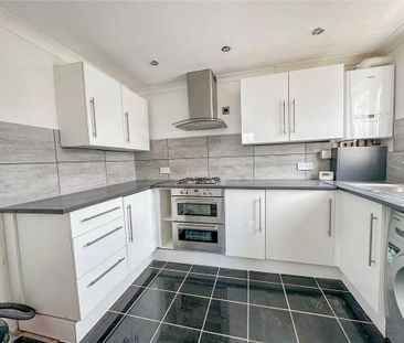 2 bedroom detached house to rent - Photo 2