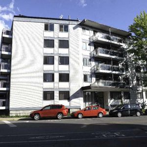 3 1/2 * TOUT inclus Qualité+, Béton, Métro J-Talon * Petite-Italie - Photo 2