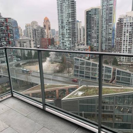 1 Bedroom Apartment with amzing amenities at Vancouver House! - Photo 3