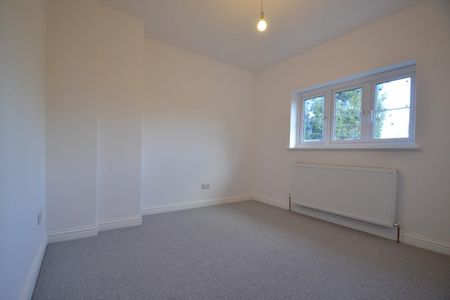2 bedroom House To Let - Photo 3