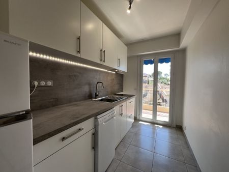 Location Appartement 1 pièce 28m² LE CANNET 06110 - Photo 2