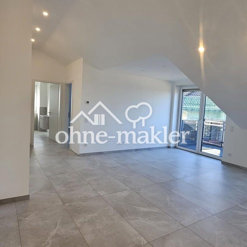 ** Wohnen wie im Urlaub! Elegantes Dachgeschoss mit Sonnenlichtgarantie** - Photo 1