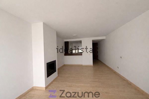 Alquiler de piso en Calle Valle De Somiedo - Photo 1