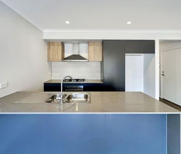 Well Appointed Low Maintenance Home - Photo 5