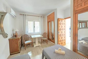 Villa for rent in Cumbre del Sol with 5 bedrooms