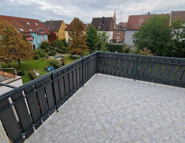 Schicke, helle 3 Zimmerwohnung in Zuffenhausen - Photo 1