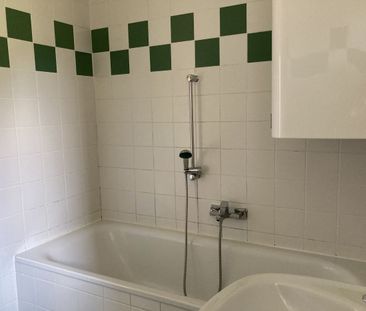 Lichtdurchflutete 3-Zimmer-Wohnung mit Balkon in ruhiger Lage - Photo 4