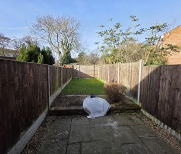 2 bedroom terraced house to rent - Photo 5