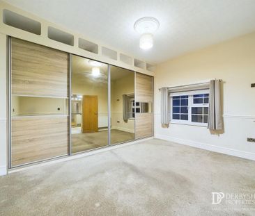 2 Bedroom Flat - Photo 2