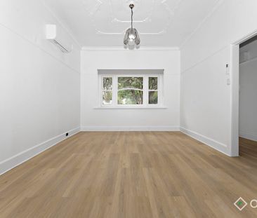 Freshly Renovated Family Home in Prime West Footscray Location. - Photo 3