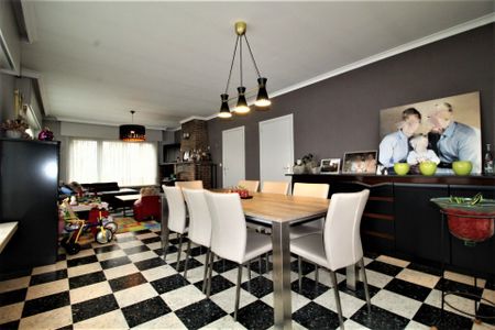 Ruime woning (205 m²) te huur in Oostrozebeke – centraal gelegen tussen Waregem en Tielt - Photo 4