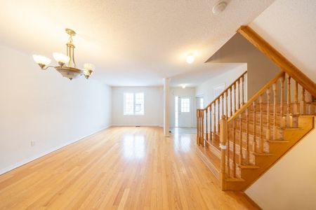 For Lease - 77 Andriana Crescent, Markham, Ontario - Photo 5