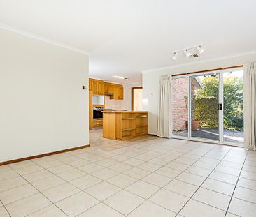 2/51 Alexander Mackie Circuit, Isaacs ACT 2607 - Townhouse For Rent... - Photo 1