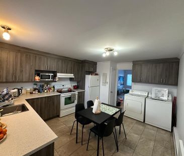 4 1/2 situé à Ste-Foy, A/C, Internet, stationnement - Photo 1