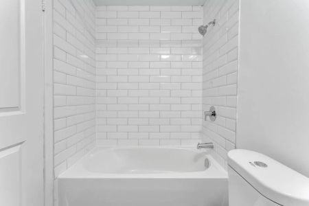 371 Yonge Kingston Apartments - Photo 3