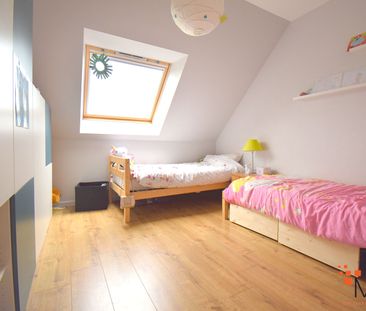 Location Maison 5 pièces 77m² - Photo 3