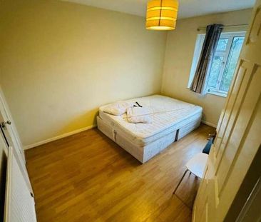 Waldegrave, Basildon, SS16 - Photo 6