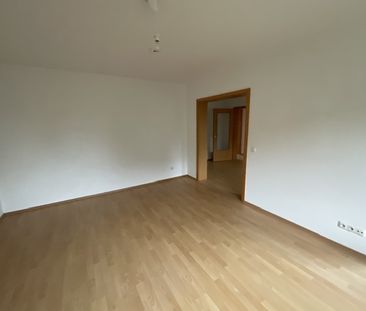 Ab sofort frei! 3-Zimmer-Wohnung in Bremervörde mit Balkon und Lami... - Photo 1