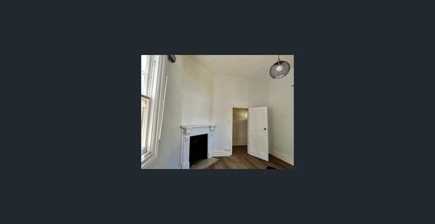 Timless Charm - Photo 1