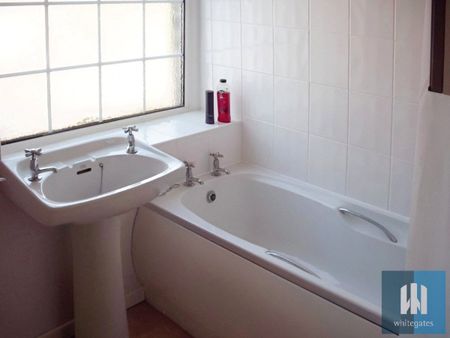 James Street, Golcar, Huddersfield, HD7 - Photo 2