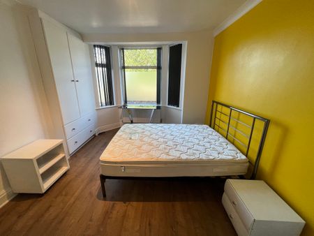 Temple Villas, Tang Hall - P1633 - Photo 5