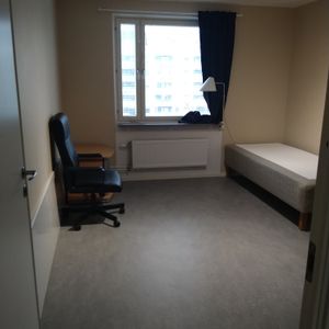 Trondheimsgatan, Kista - Photo 2