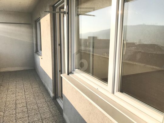 CENTRAL, SPACIOUS, WITH BALCONY - Photo 1