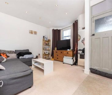 3 bedroom house to rent - Photo 2