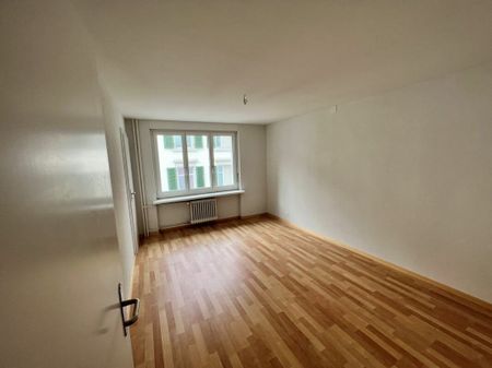 Frisch sanierte Wohnung im Zentrum der Stadt St. Gallen - Photo 2