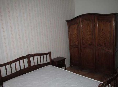 Apartament 3 camere, 80 mp, decomandat, zona Catedralei - Photo 2