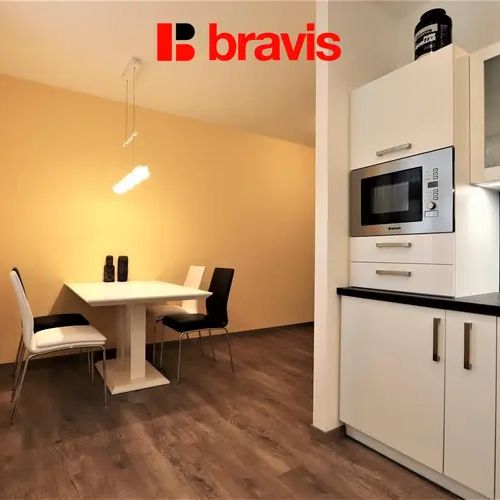 Pronájem bytu 2+kk na ulici Hraničky, Brno-Bohunice, zahrada, balkon, parkovací místo v ceně - Photo 1