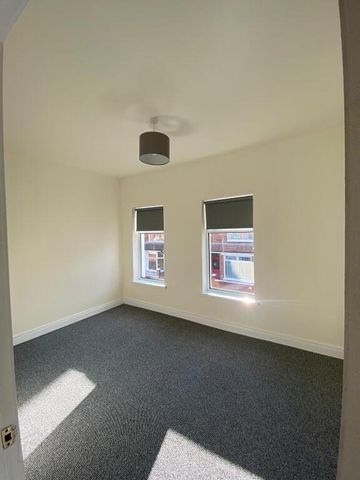 13 Kensington Avenue, Belfast, BT5 5JN - Photo 2