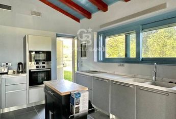 via crociale, Pietrasanta, Tuscany 55045