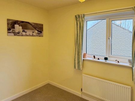 2 bedroom House To Let Total Size: 666 SQ FT - Photo 5