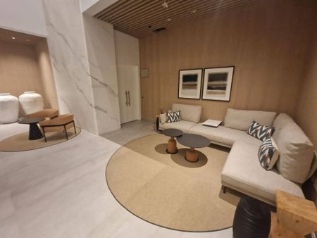 1 room luxury Flat for rent in Málaga, Spain - Photo 2