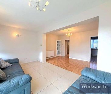 Kempton Avenue, Northolt, UB5 - Photo 3