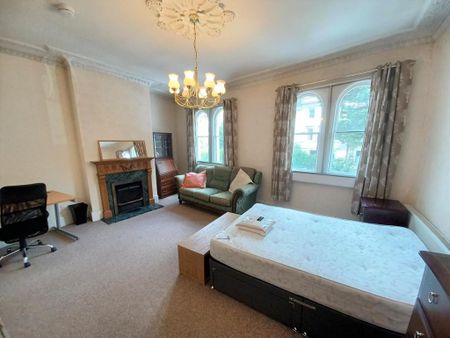 6 bedroom house to rent - Photo 4