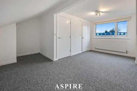 High Road, Benfleet, SS7 - Photo 5