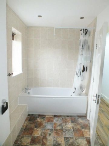 Flat 3, Bawas Place, NG7 3NW, NOTTINGHAM - Photo 5