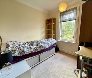 4 bedroom detached house to rent - Photo 4