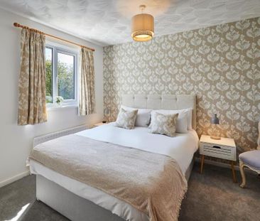3 bedroom semi-detached house to rent - Photo 2