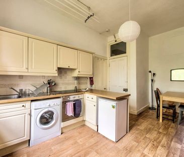 2 Bed Flat, Argyle Place, EH9 - Photo 5