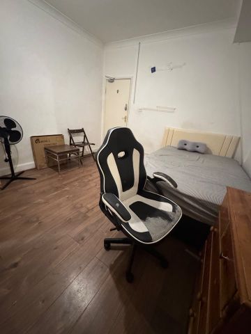 Studio Flat, Palmersgreen, N13 - Photo 3