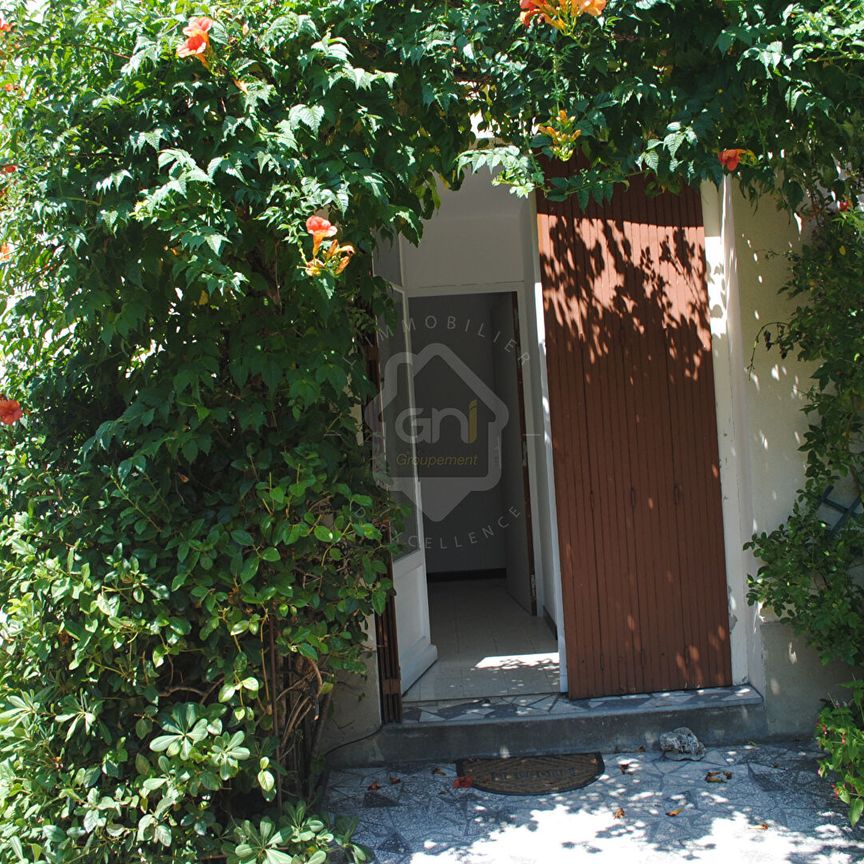 Le Pontet , studio meublé de 25 m2 env., - Photo 1