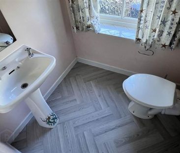 5 East Street, Newtownards, BT23 7EN - Photo 1