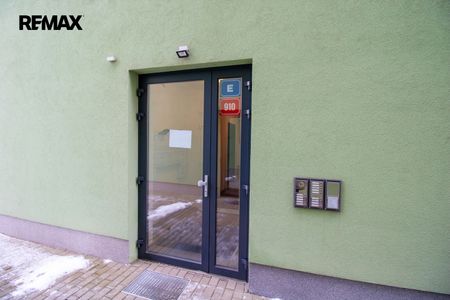Pronájem bytu 1+kk v osobním vlastnictví 37 m², Chýně - Fotografie 5