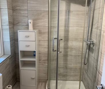 Room in a Shared Flat, Whitehill St, G31 - Photo 5