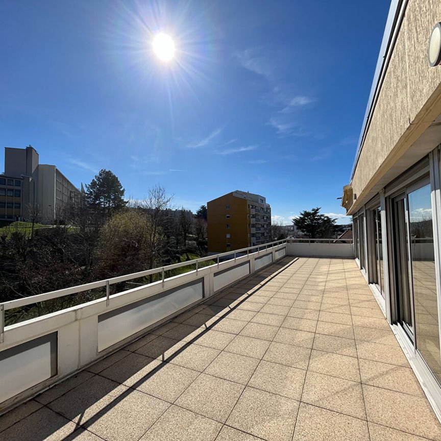 FAURIEL Grand T4 de 100m² avec terrasse de 48m² + Garage - Photo 1