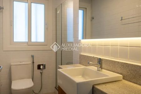 Apartamento com 2 quartos e 79m² para alugar em Jardim Europa, Porto Alegre. - Photo 4